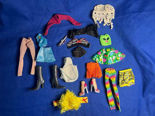 Bratz various fashion - , pack
