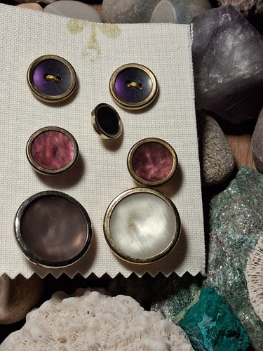 Recycled vintage buttons ee16 - recycled,
