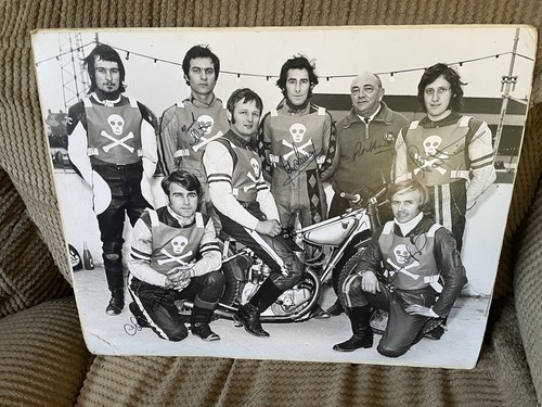 Poole pirates autographed - poole,