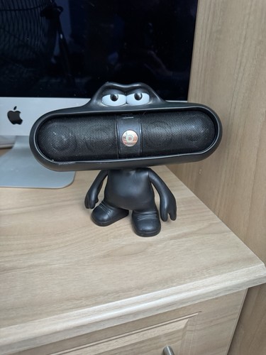 Black beats pill dude - beats,