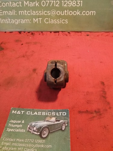 Triumph tr6 steering universal - triumph,
