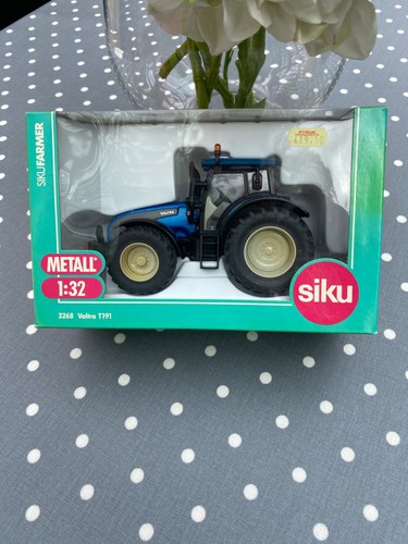 Valtra t191 tractor siku 32 - valtra,