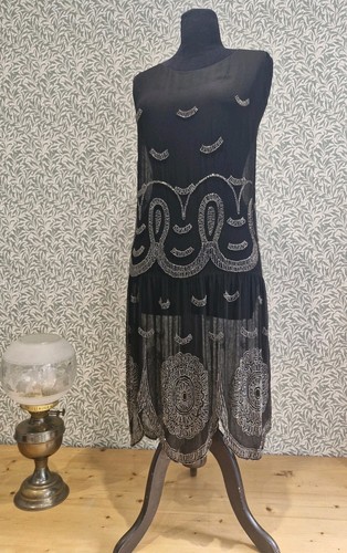 Antique 1920s flapper dress - 1920s,