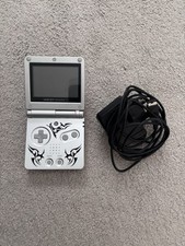 Nintendo Game Boy Advance SP