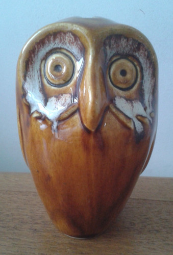 Wellow pottery owl - pottery, money