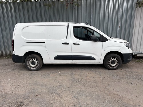 Breaking 2019 vauxhall combo - vauxhall,