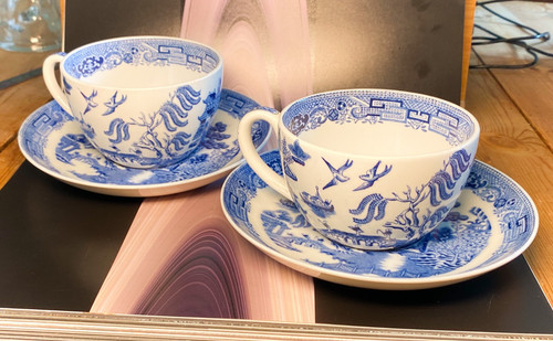 Pair tea cups - pair, of