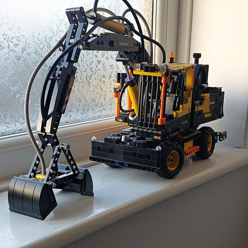 Lego 42053 technic volvo - lego,