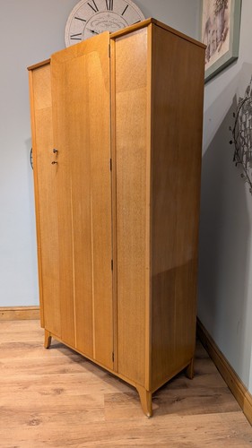 Retro mid century art - mid,