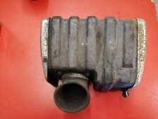 SUZUKI GP100/125 AIRBOX  (READ