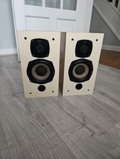 Castle Trent Bookshelf