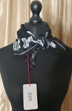 Alexander McQueen Black & Ivory Rose  Skull Scarf
