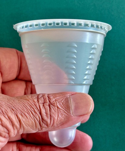 Plastic screwball cup - 20-40-80,