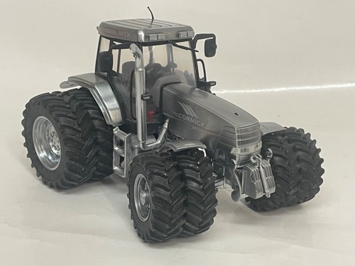 Scale universal hobbies - 1/32,