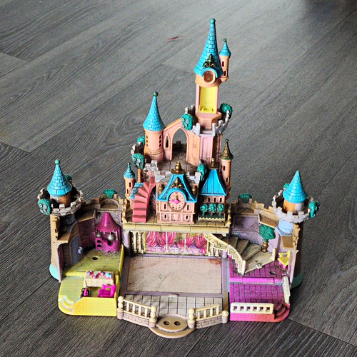 Vintage 1995 polly - polly, pocket