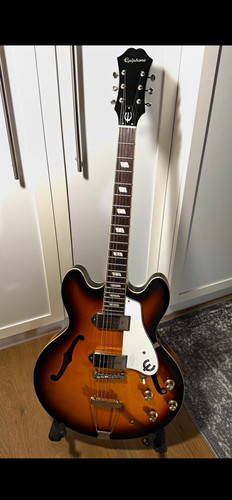 Epiphone casino semi - casino, semi-hollow