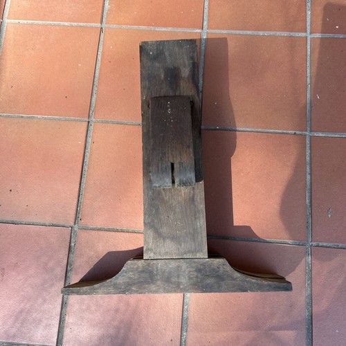 Hand saw sharpening - hand, clamp