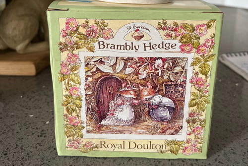 Vintage royal doulton - royal,