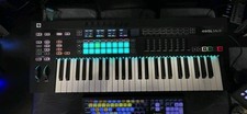 Novation SL MkIII MIDI and CV Keyboard Controller with Sequencer