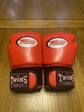 Twins Boxing Gloves 14oz