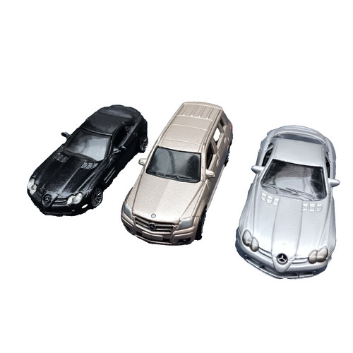 Mercedes diecast bundle - mercedes,