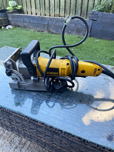 Dewalt dw682 biscuit plate - dewalt, biscuit/plate