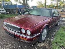 Jaguar X300 , Daimler Six LWB