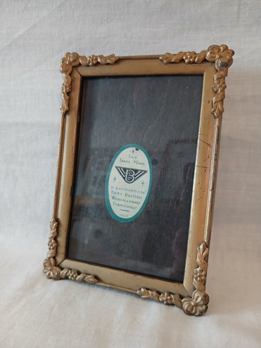 Vintage gold metal art - art, deco