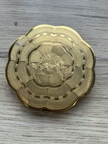 Vintage gwenda powder compact - vintage,