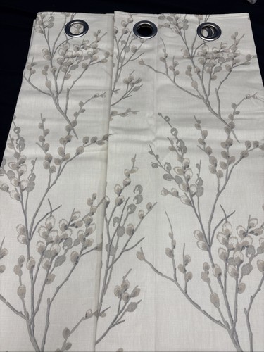 Laura ashley pussy - laura, willow