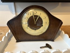 SMITHS DARK OAK 8-DAY WESTMINSTER CHIMING MANTEL CLOCK - 1956 - THE SANDILAN