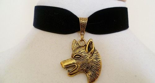 Black velvet wolf - head, choker