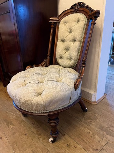 Victorian nursing chair button - victorian,