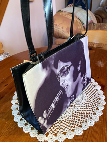 Elvis presley black white - &,