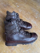 Altberg defender boots size 9M