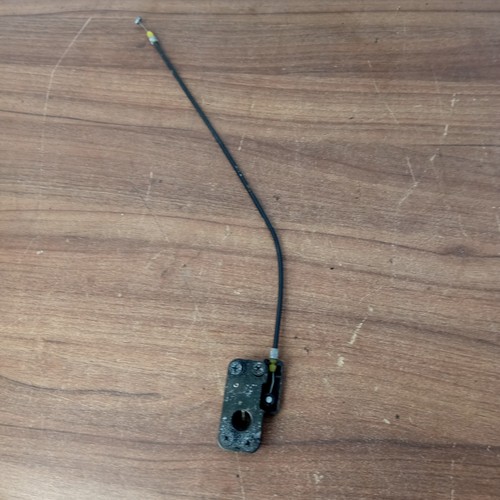 Kawasaki seat lock catch - zr-7,