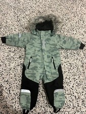 Polarn O Pyret snowsuit and