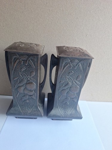 Pair vintage biscuit - pair,