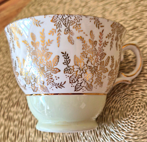 Royal vale bone china - royal,