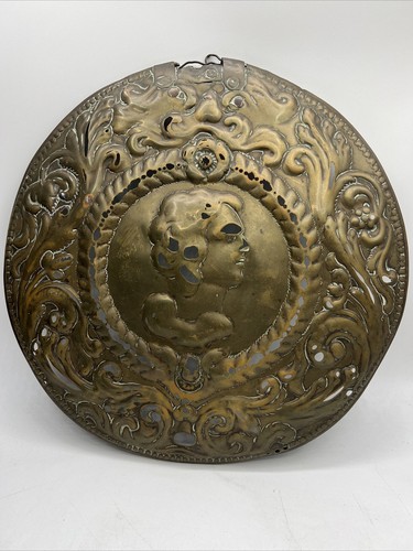 Antique brass bed warmer - antique, lid