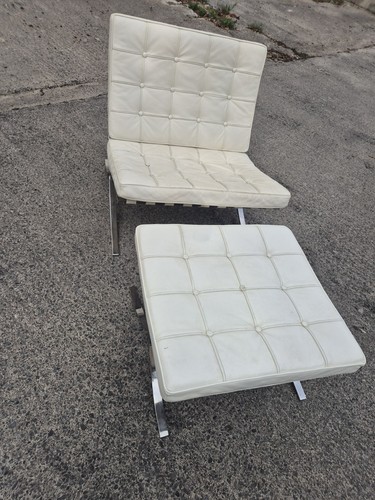 Premium barcelona chair and - premium,