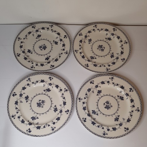 Set royal doulton - of, 4