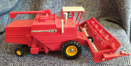 Britains farm 9570 massey - farm,