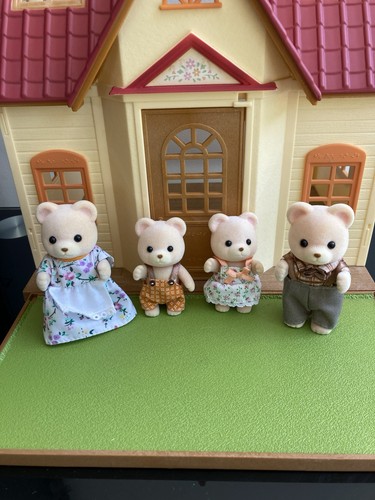 Sylvanian families honey - families,