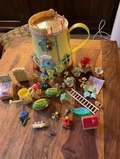 Fifi & the Flowertots Watering