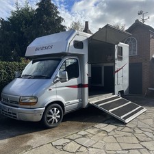 Renault Master 3.5T Horsebox Side Ramp Twin Stall 2003