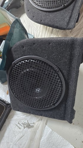 Audi avant boot subs - b8.5,