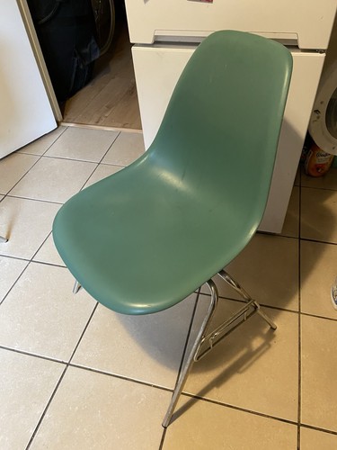 Vitra eames dsw chairs - dsw,