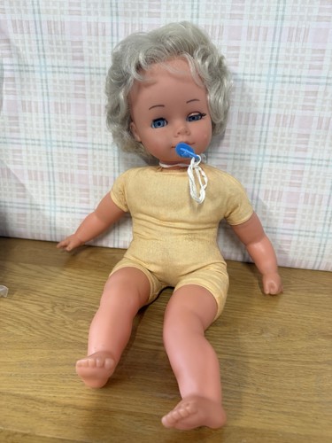Vintage large baby - large,