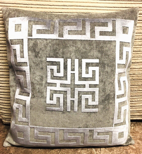 Greek border scribble - &,